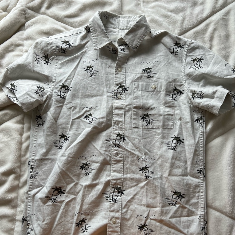 Men’s American Eagle button down,S